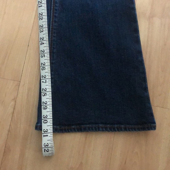 AE Dark Wash Mid rise Flare Jean - Picture 10 of 10